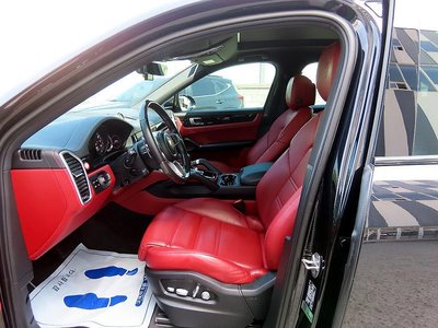 PORSCHE CAYENNE - 6