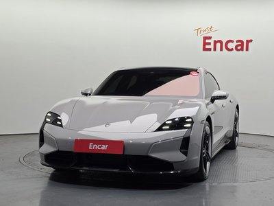2024 Porsche TAYCAN 照片 2