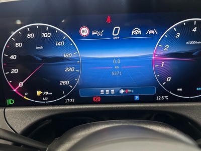 MERCEDES-BENZ E-CLASS - 8