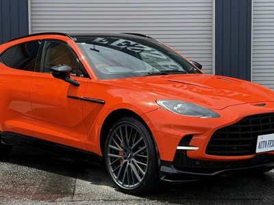2025 Aston Martin DBX — фото 13