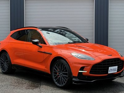 2025 Aston Martin DBX — фото 12