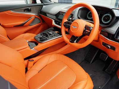 2025 Aston Martin DBX 照片 5