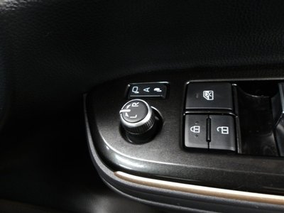 TOYOTA CROWN SPORT - 9