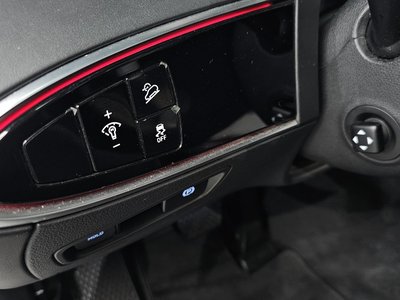 2022 Genesis ELECTRIFIED GV70 thumbnail 31