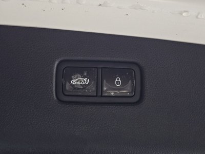 2022 Genesis ELECTRIFIED GV70 thumbnail 21