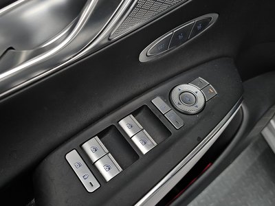 2022 Genesis ELECTRIFIED GV70 thumbnail 29