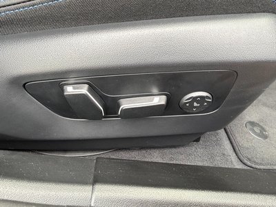 2025 BMW 5 SERIES 缩略图 32