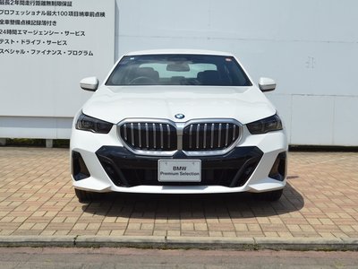 BMW 5 SERIES - 4