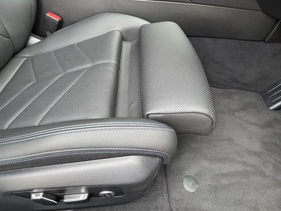 2025 BMW 5 SERIES 缩略图 31