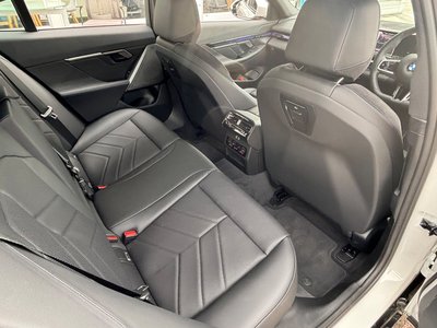 2025 BMW 5 SERIES 缩略图 36