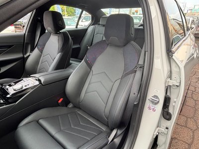2025 BMW 5 SERIES 缩略图 33