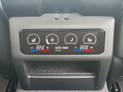 2025 BMW 5 SERIES 缩略图 39