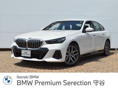 BMW 5 SERIES - 1