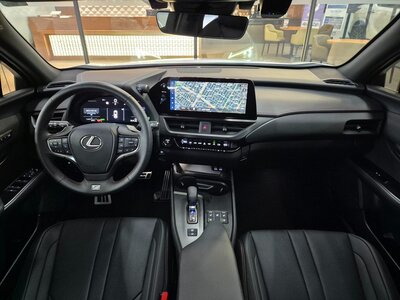 LEXUS UX - 4