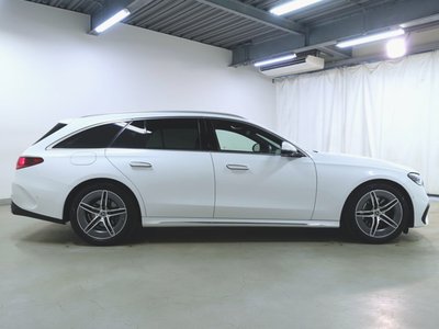 MERCEDES-BENZ E-CLASS - 8