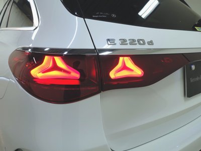 MERCEDES-BENZ E-CLASS - 5