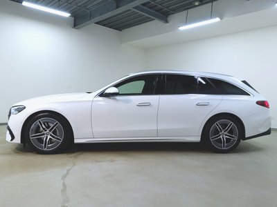 MERCEDES-BENZ E-CLASS - 4