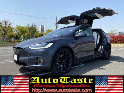 TESLA MODEL X - 9