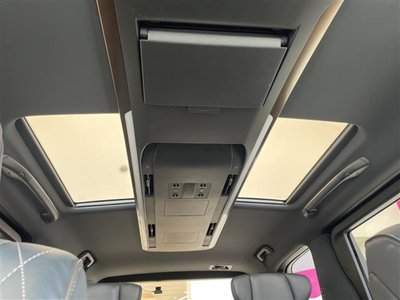 TOYOTA VELLFIRE - 5