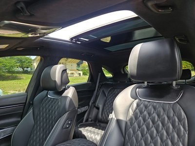 2021 Genesis GV70 — миниатюра 18