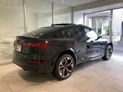 AUDI E-TRON S SPORTBACK - 5
