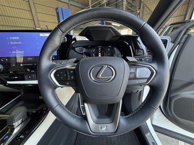 2023 Lexus NX — миниатюра 40