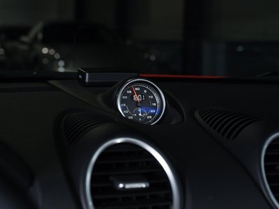 2017 Porsche 718 thumbnail 40