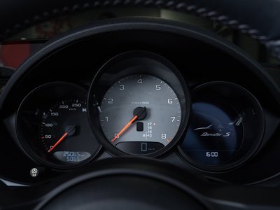 2017 Porsche 718 thumbnail 39