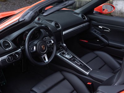 2017 Porsche 718 thumbnail 61