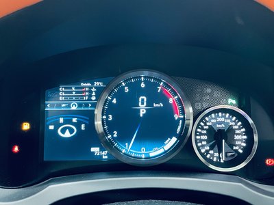 2015 Lexus RC F — миниатюра 25