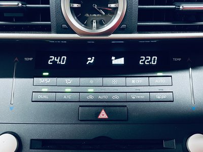 2015 Lexus RC F — миниатюра 26