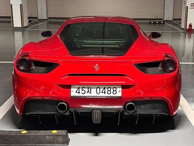 FERRARI 488 - 4