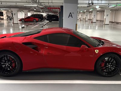 FERRARI 488 - 6