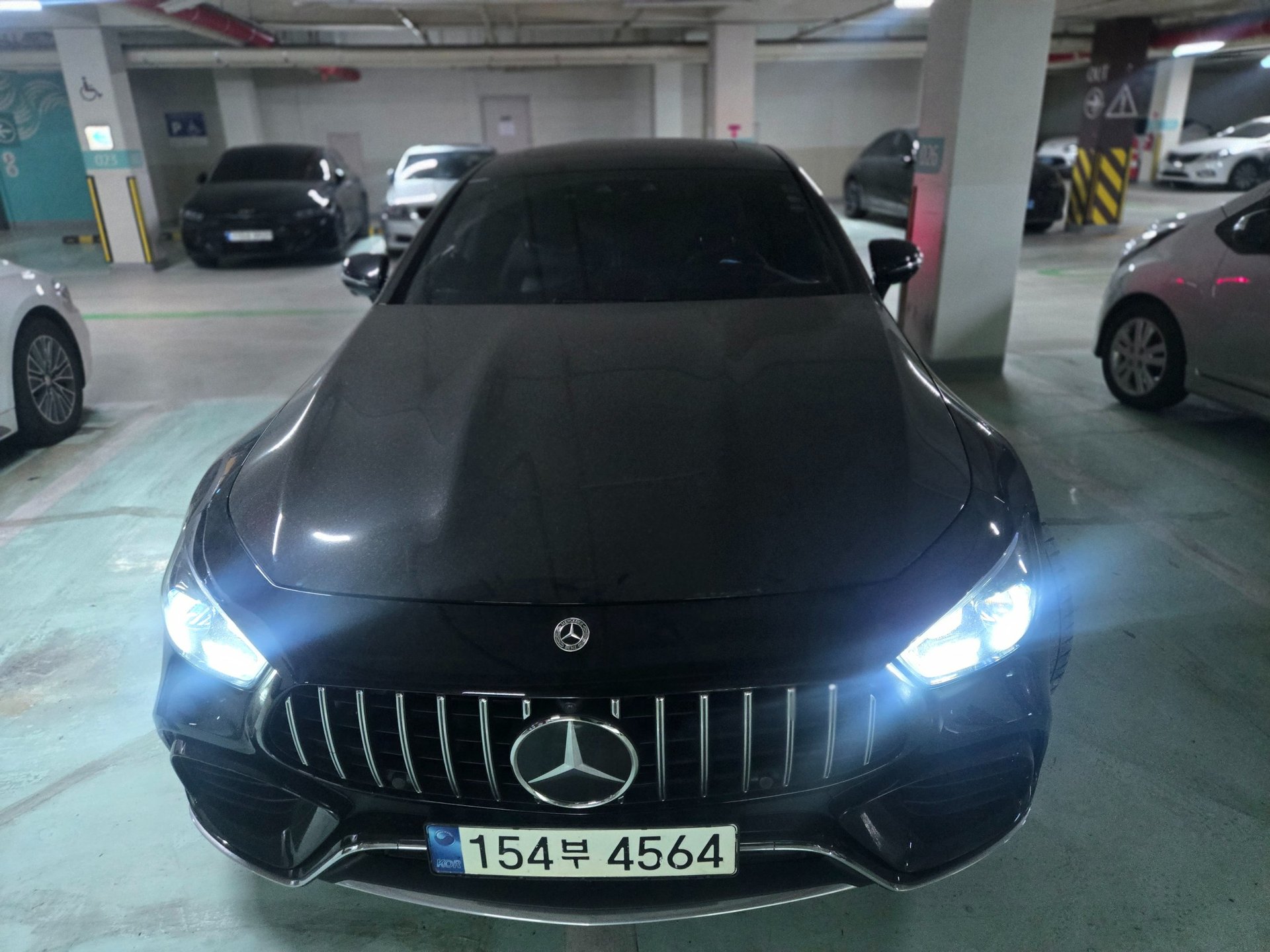 MERCEDES-BENZ GT AMG - View 1
