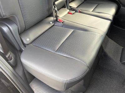 2026 Toyota LAND CRUISER 250 — миниатюра 24
