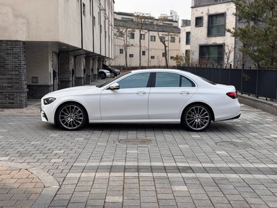 MERCEDES-BENZ E-CLASS - 7