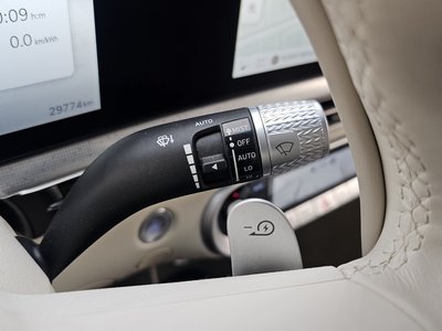 2022 Genesis GV60 — миниатюра 32