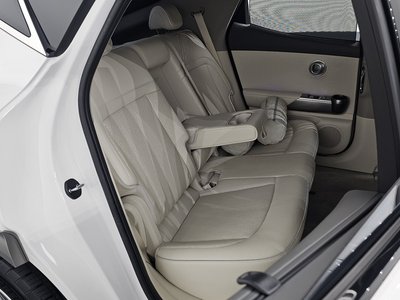 2022 Genesis GV60 — миниатюра 17
