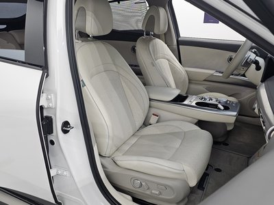 2022 Genesis GV60 — миниатюра 16