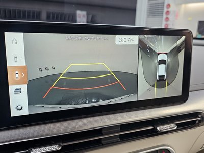 2022 Genesis GV60 — миниатюра 21