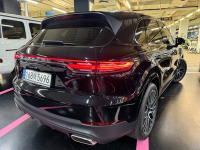 PORSCHE CAYENNE - 4