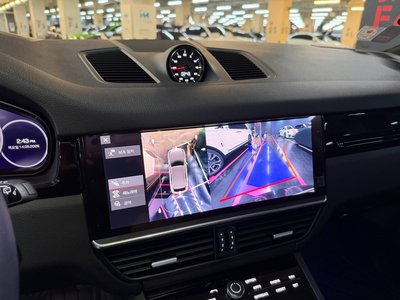 PORSCHE CAYENNE - 10