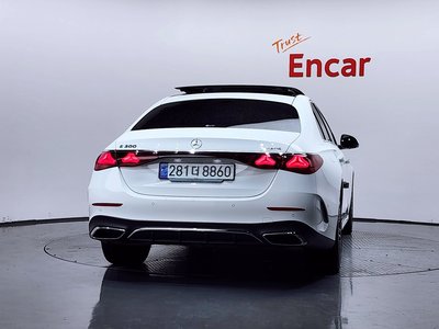 MERCEDES-BENZ E-CLASS - 3