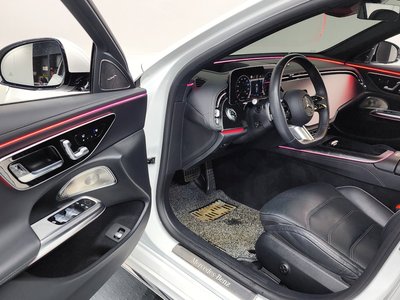 MERCEDES-BENZ E-CLASS - 10