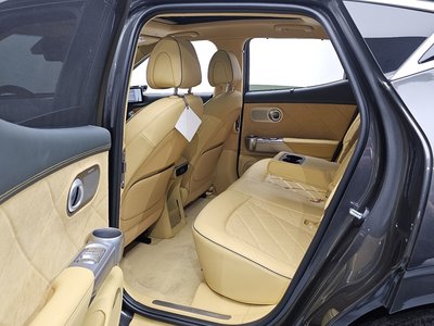 2025 Genesis GV60 — миниатюра 18