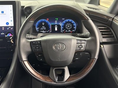 2023 Toyota ALPHARD photo 6