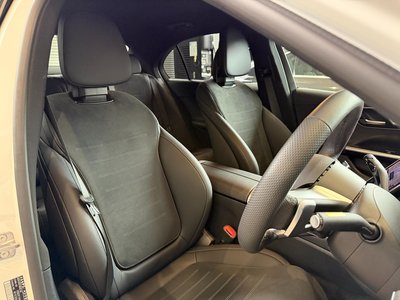 2025 MERCEDES-BENZ C-CLASS photo 6