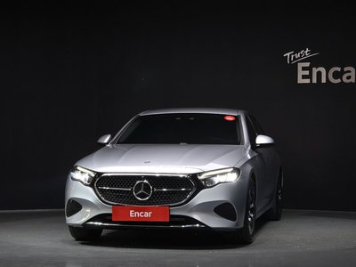 MERCEDES-BENZ E-CLASS - 2