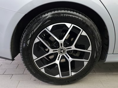 MERCEDES-BENZ E-CLASS - 6