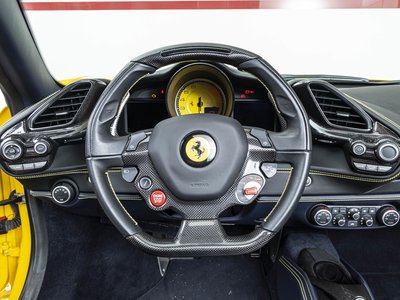 2016 Ferrari 488 SPIDER — миниатюра 16